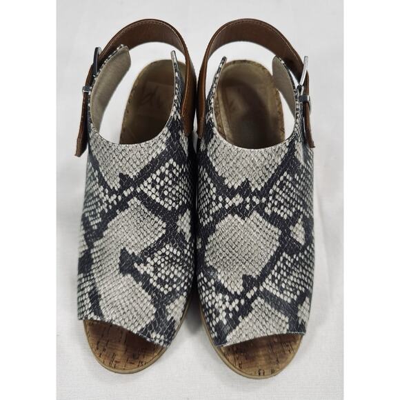 Dolce Vita dv8 Sandals Sz-7 Gray Snake Print Cork Wedge Strap Buckle Trendy - Picture 3 of 16